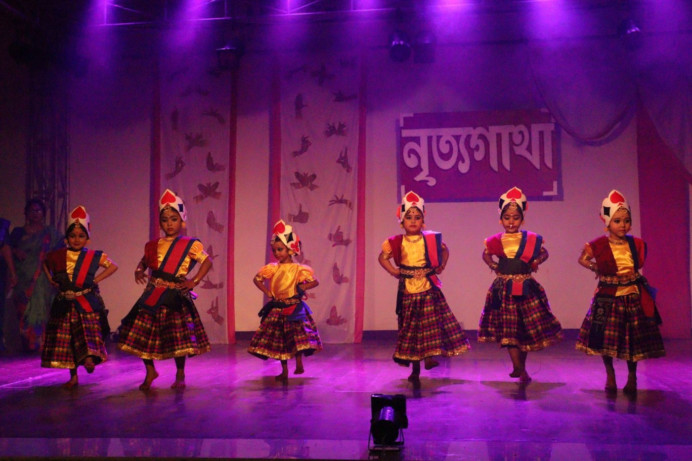 Children in classical headdress costumes